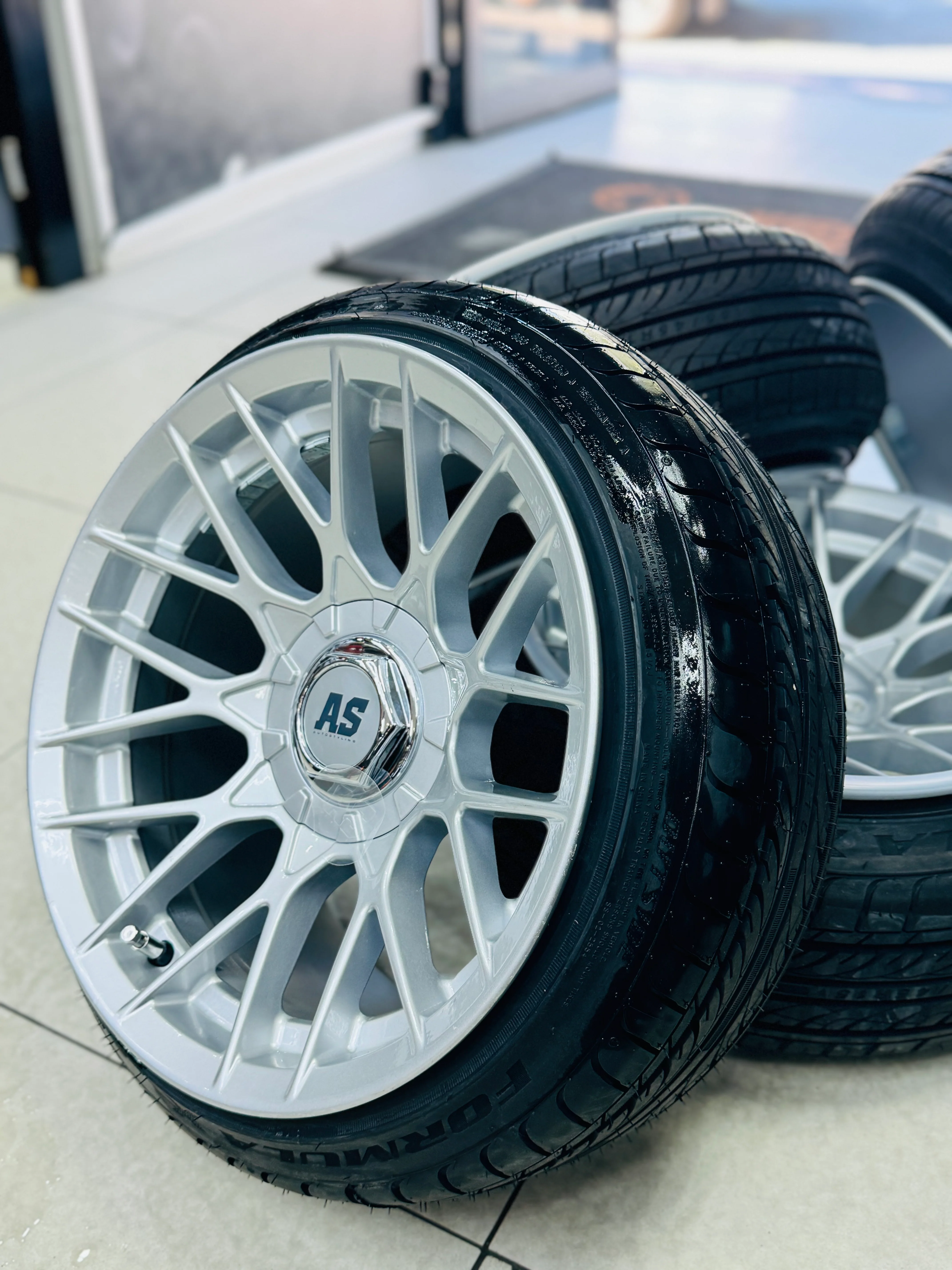 165/45/15 VITOUR FORMULA TYRE - Image 12