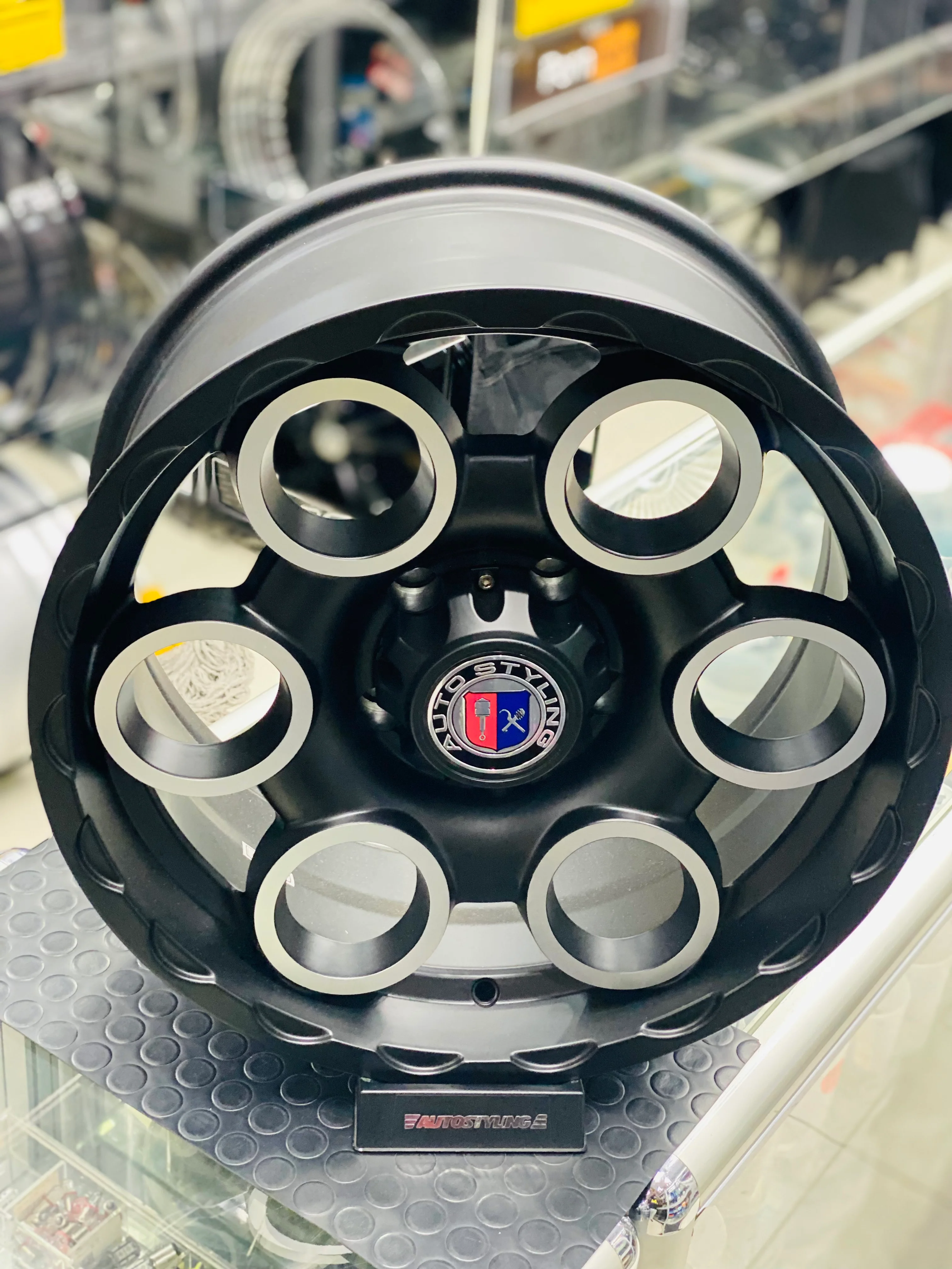 17” F2001 5x127 JEEP RIMS - Image 3