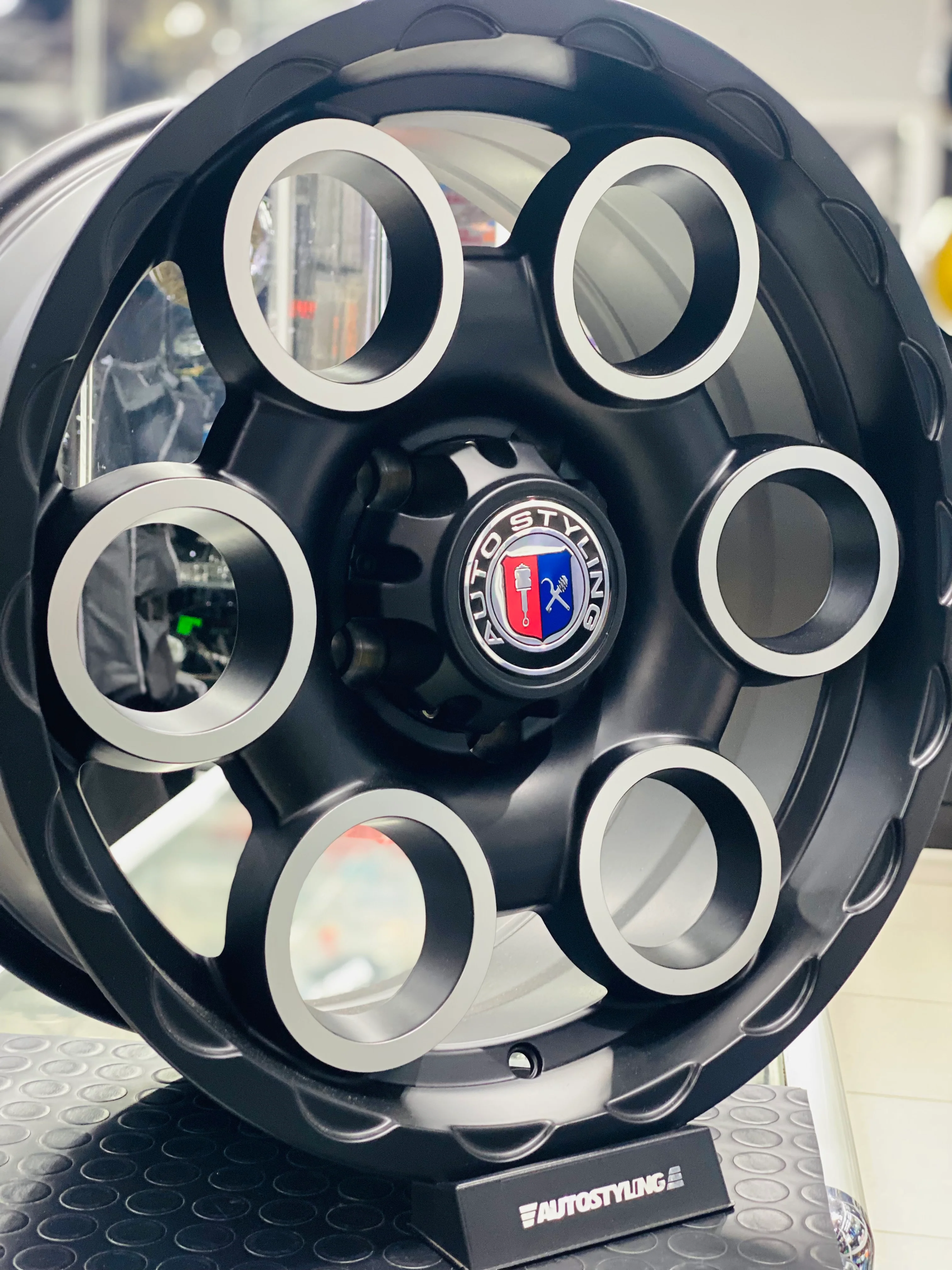 17” F2001 5x127 JEEP RIMS - Image 6