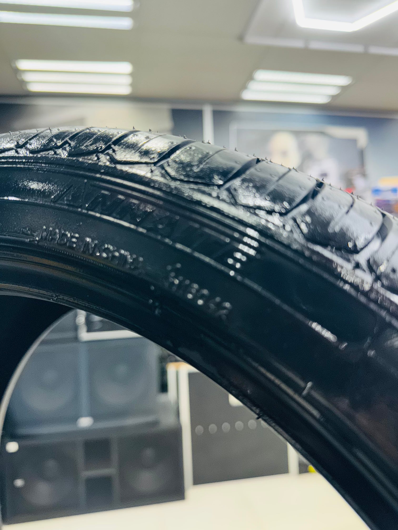 205/40/17 ANNAITE TYRES - Image 4