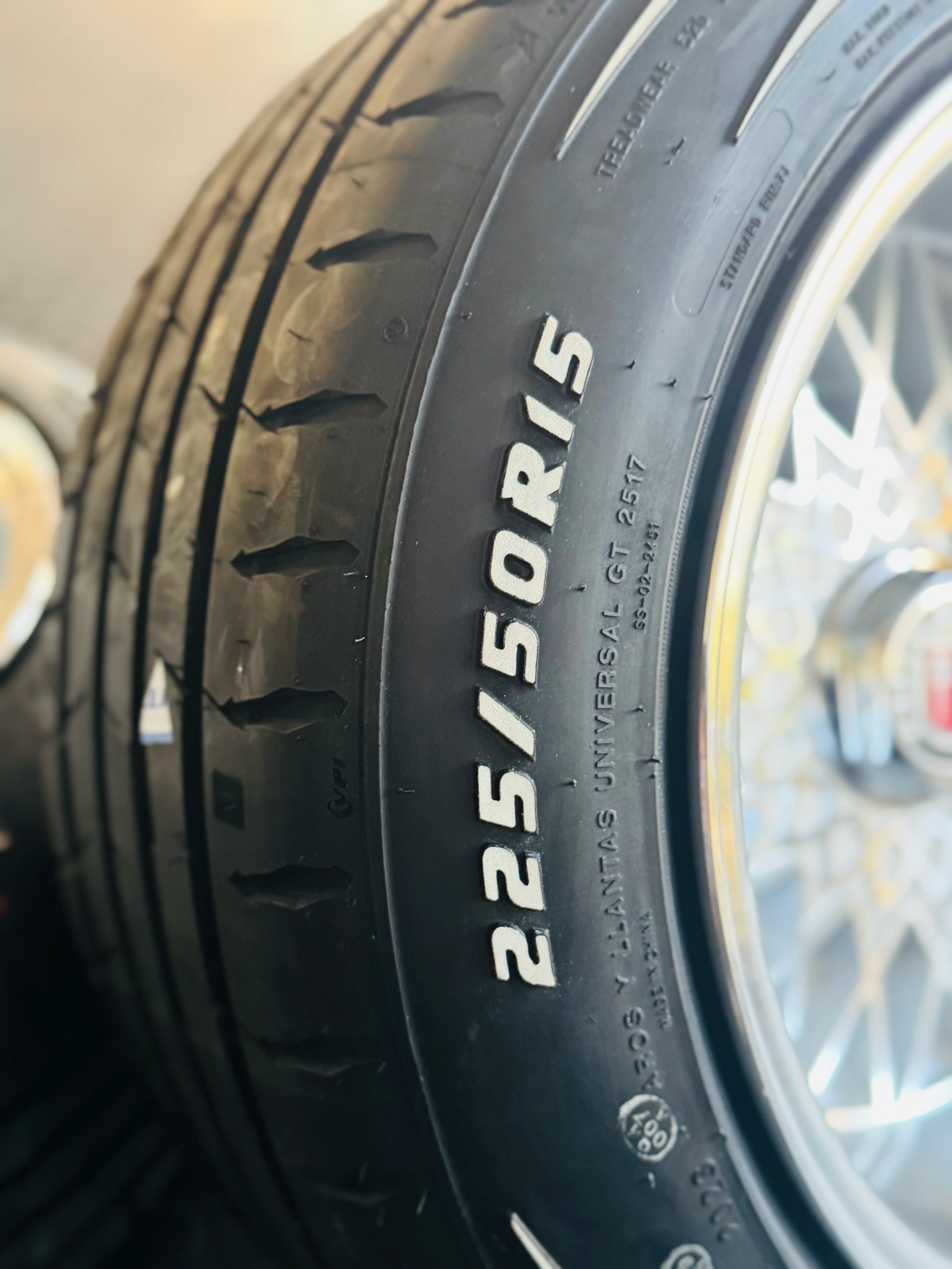225/50/15 VITOUR NEO DAJO SPORT WHITE LETTERS - Image 13