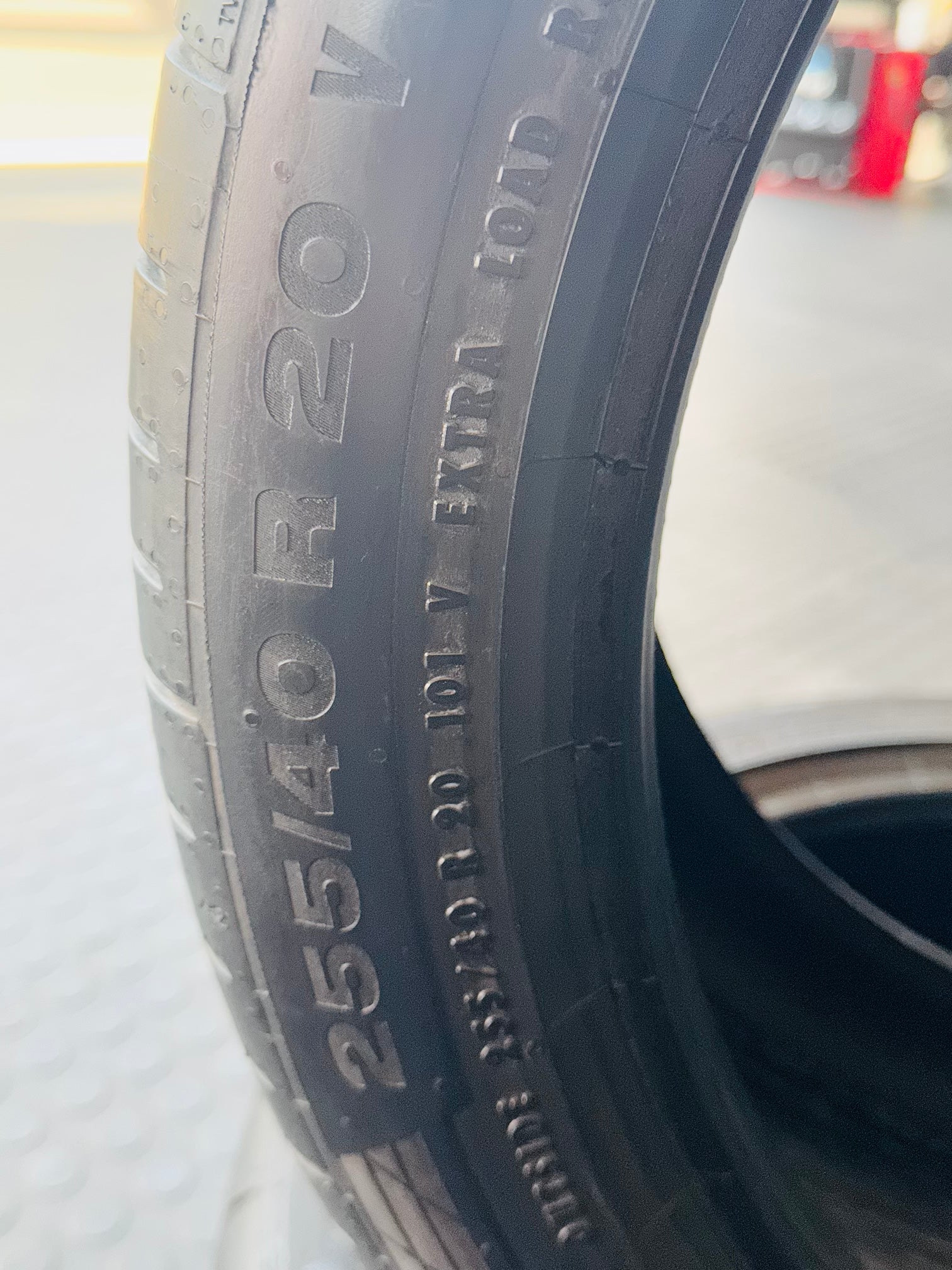 255/40/20 CONTINENTAL  SPORT with CONTI SEAL TECHNOLOGY CONTACT 5 TYRES  (USED) 90% TREAD sold each - Image 5