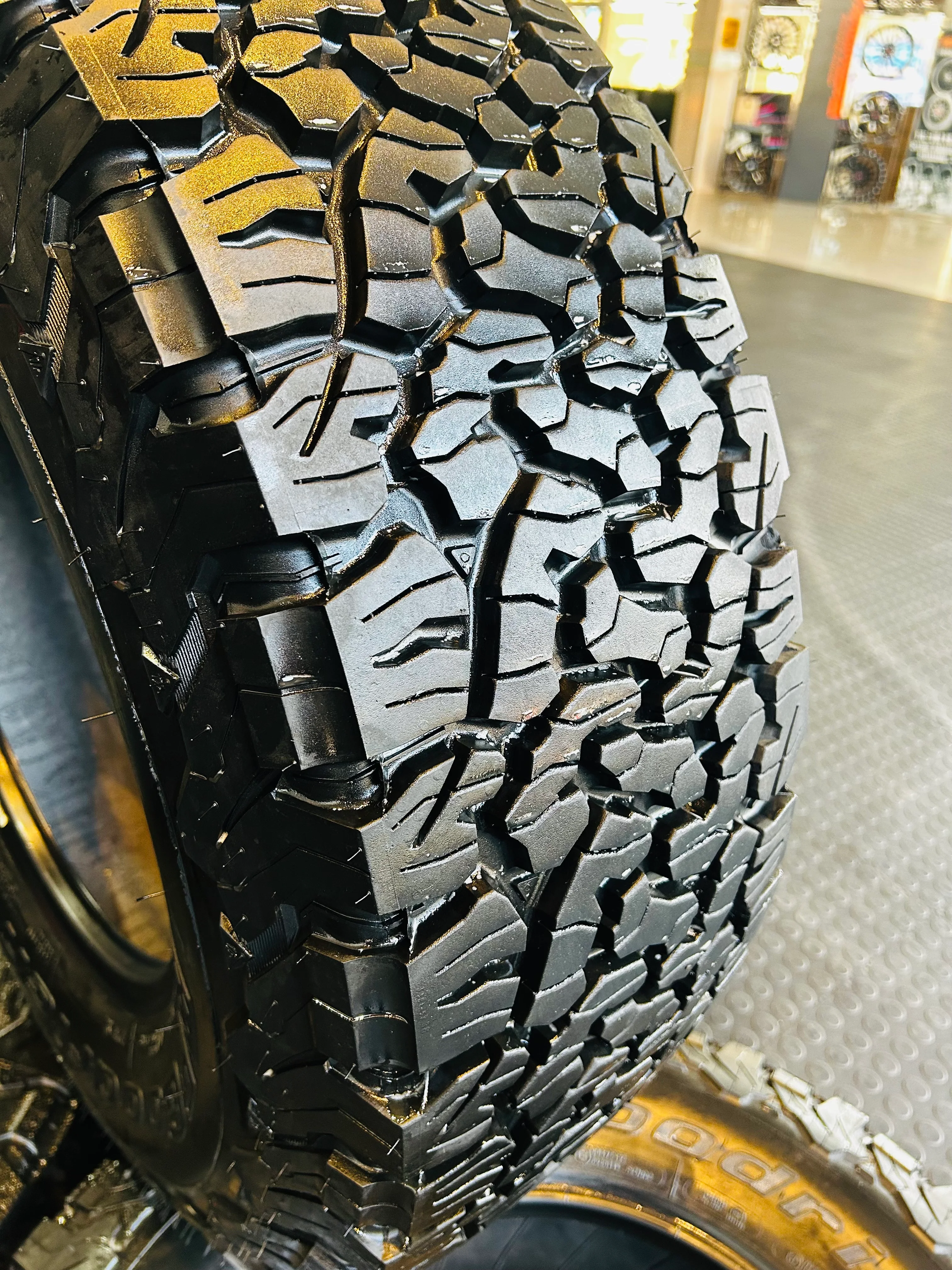 285/70/17 BF GOODRICH KO2 AT TYRES ( RAPTOR OEM TYRE) delivery mileage under 50km SOLD IN A SET OF 4 - Image 10