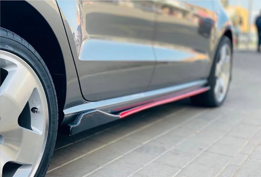 UNIVERSAL GLOSS BLACK/RED SIDE SKIRT EXTENSIONS TYPE B - Image 3